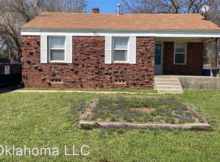 525 E Boeing Dr, Midwest City, OK 73110
