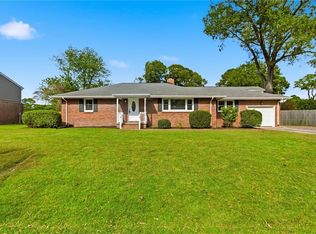 5000 Regina Ln, Virginia Beach, VA 23455