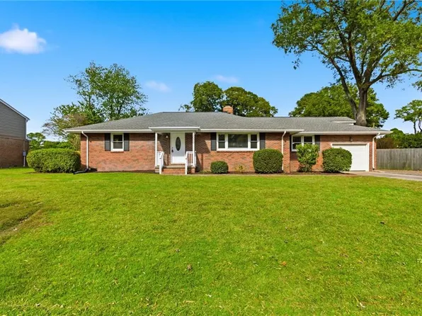 5000 Regina Ln, Virginia Beach, VA 23455