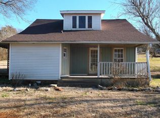 2908 Sinking Springs Rd, Knoxville, TN 37914