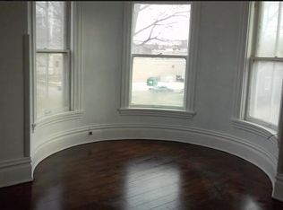 132 4th St NW, Mason City, IA 50401