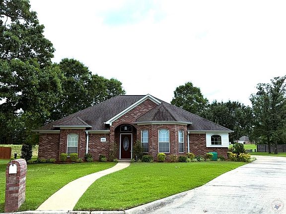 2nd image of 5811 Oak Hollow Pl