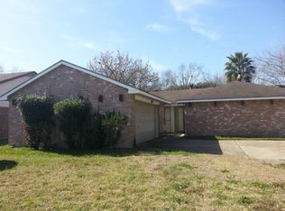 10511 Den Oak Dr, Houston, TX 77065