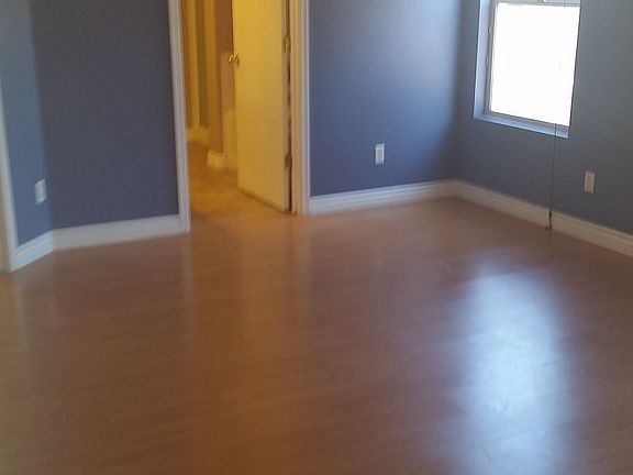 3rd image of 9284 N Hidden Creek Dr