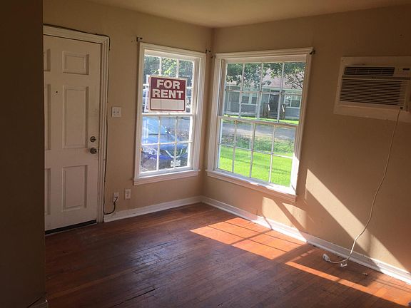 4th image of 701 Garden St
