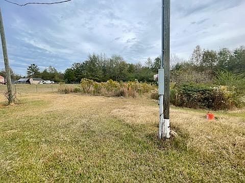 5th image of 155 Dr Bob Ln