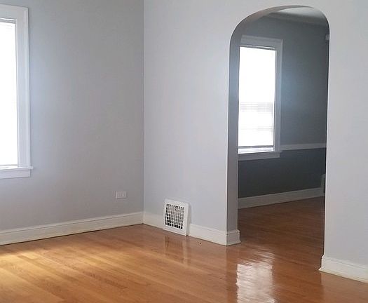 3rd image of 14422 S Michigan Ave