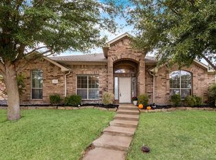 1417 Hunters Gln, Royse City, TX 75189