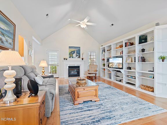 4th image of 4139 Churchill Circle SE