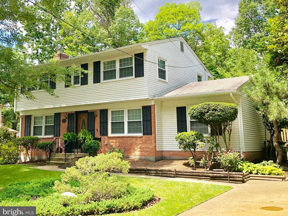 1st image of 10226 Fox Ln