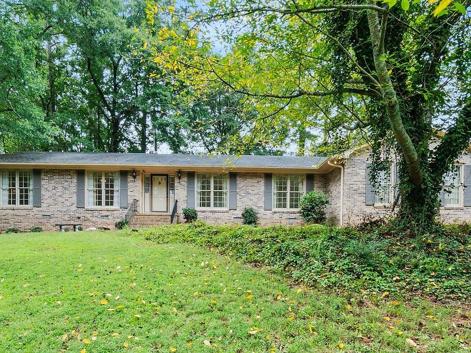 1st image of 1204 Stonehurst Dr