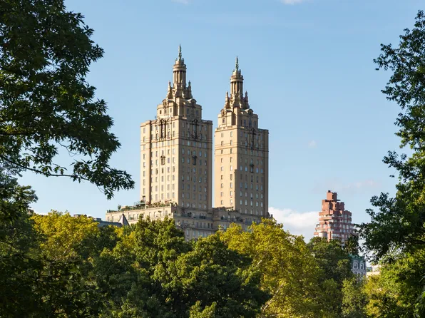 145-146 Central Park West image 1 of 16