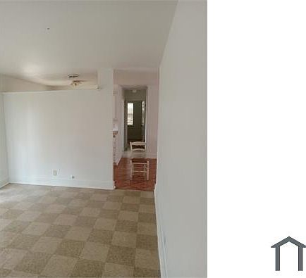 2nd image of 207 Rock Valley Dr