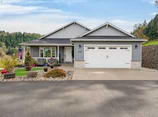 445 Madera Ln, Roseburg, OR 97471