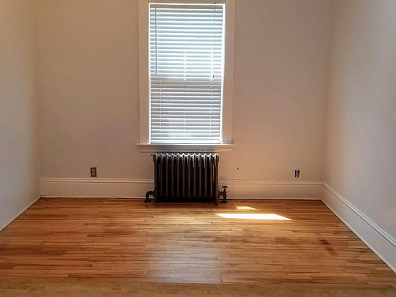 lounge room off from kitchen