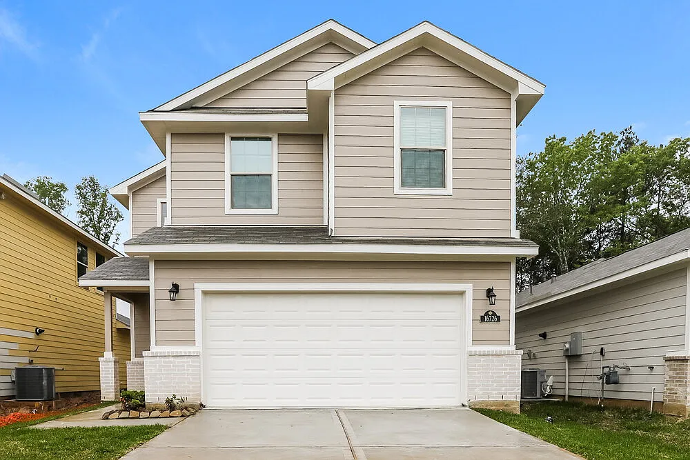 5 bed, 3.0 bath, 2409 sqft, $2,180 — Photo 1