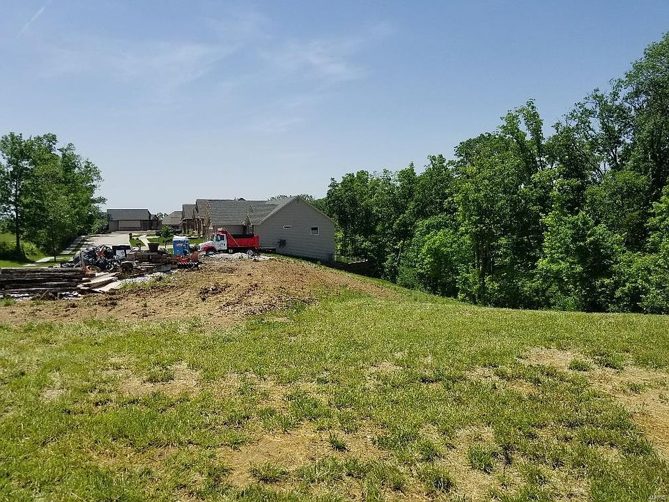 1st image of 417 Cottage Grove Dr