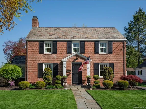 28 Hickory Lane, West Hartford, CT 06107