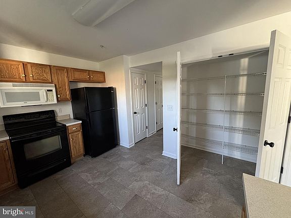 5th image of 236 Morgans Ct
