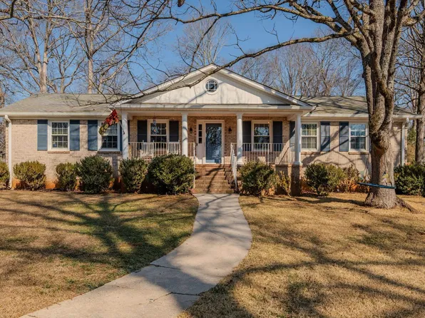 104 Winsford Dr, Greenville, SC 29609