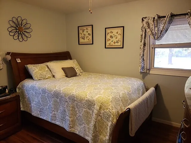 3334 Oakland St — Photo 9