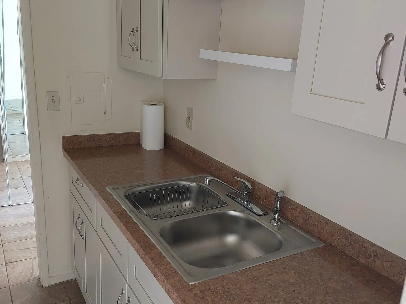2 bed, 1045 sqft, $1,500 — Photo 4