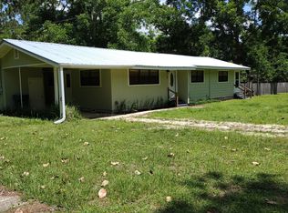 95 Rose Cir, Defuniak Springs, FL 32433
