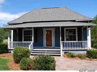 114 E King St, East Flat Rock, NC 28726