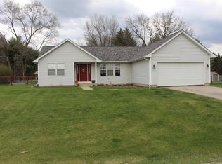 N1552 Breckenridge Dr, Genoa City, WI 53128