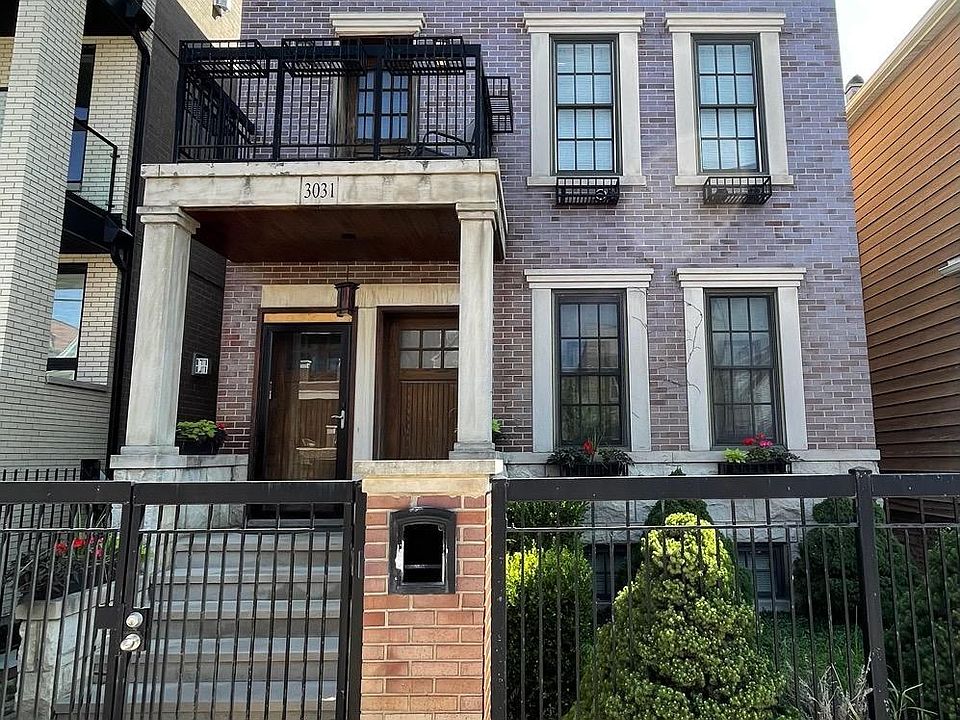 1st image of 3031 N Clybourn Ave #2