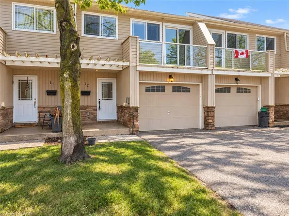 12 Lankin Blvd #12, Orillia, ON L3V 6T2