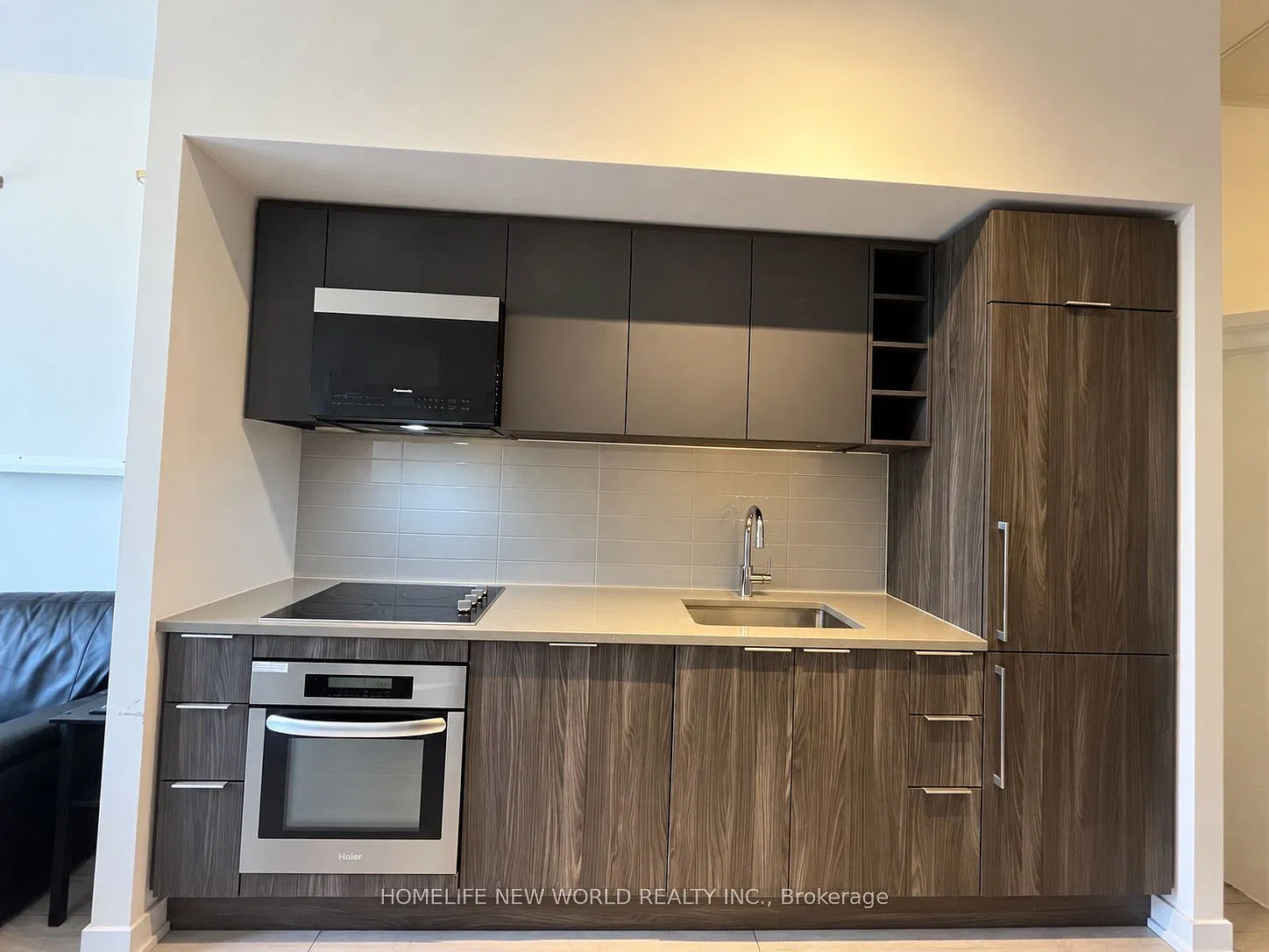 K Square Condos — Photo 2