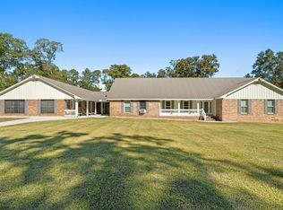 14 Grandview Dr, Hattiesburg, MS 39402