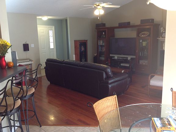 2nd image of 6817 Dona Dr