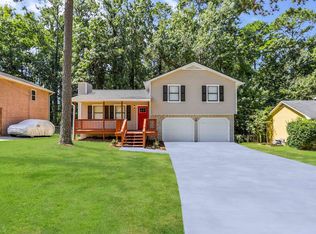 481 Jaywood Dr, Stone Mountain, GA 30083