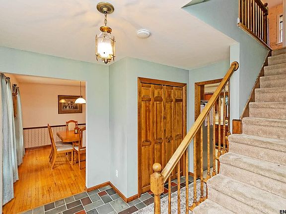 4th image of 31 Nottingham Way N