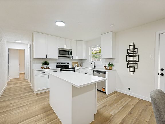 5th image of 3612 Guadalupe Rd