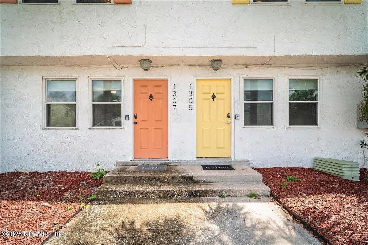2 bed, 1.5 bath, 1010 sqft, $2,395 — Photo 3
