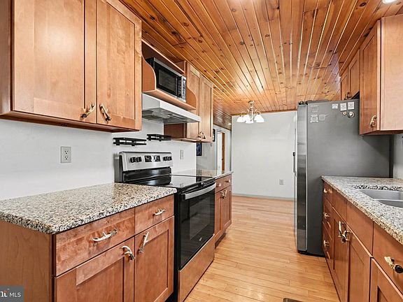 3rd image of 161 Windy Hill Rd