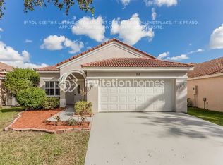 757 Tanglewood Cir, Fort Lauderdale, FL 33327
