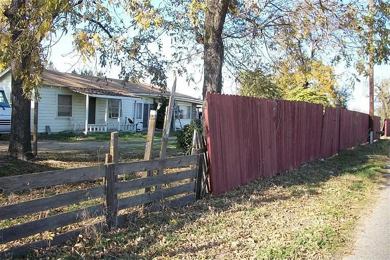 6431 Foote Rd photo 1