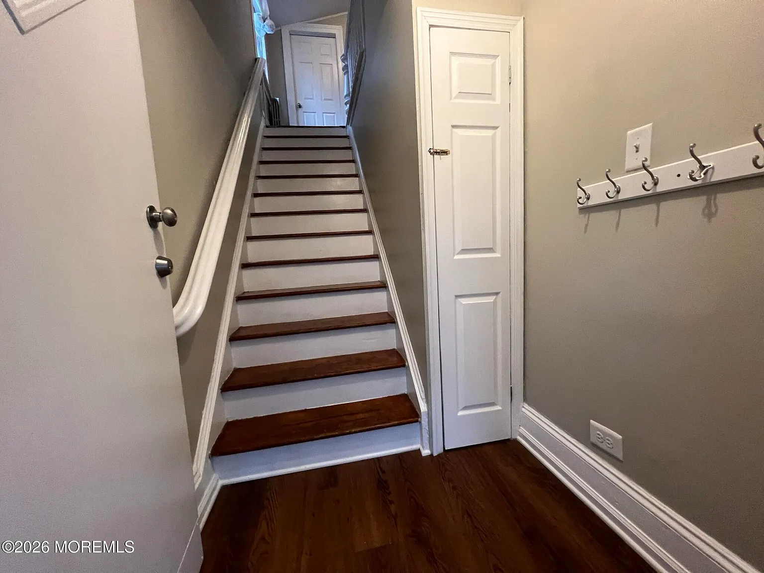 2 bed, $2,400 — Photo 4