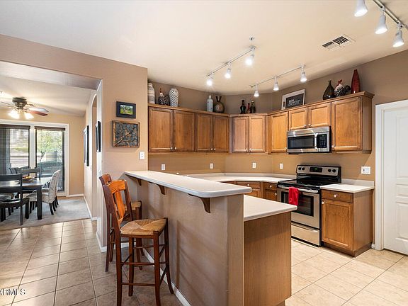 4th image of 19475 N GRAYHAWK Drive #1089