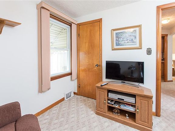 4th image of 53 Milsom Ave