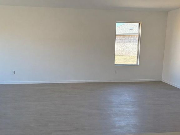 5th image of 1805 Pin Cherry Ave