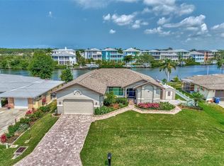 707 Portia St N, Nokomis, FL 34275