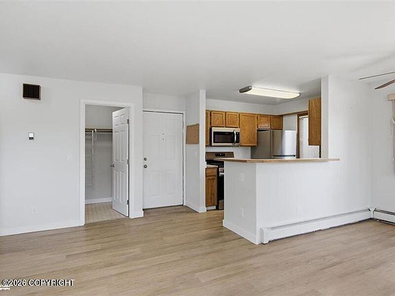 4th image of 2700 E 42nd Ave APT A103