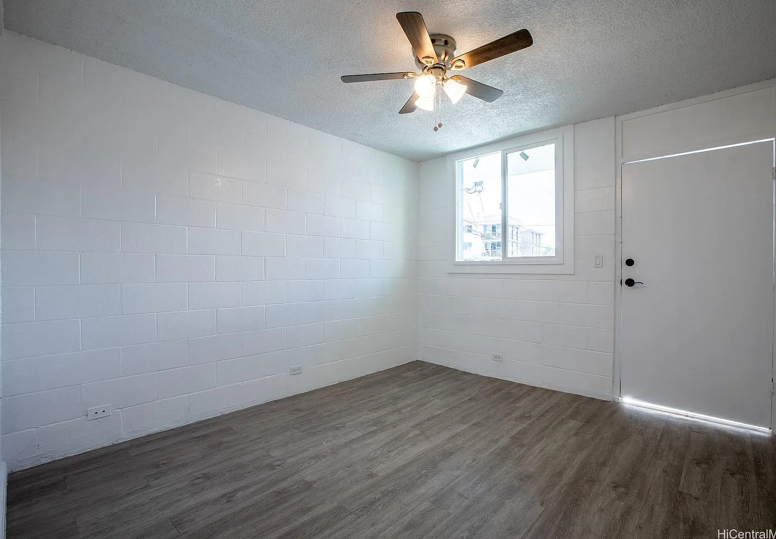 Manthos 94-322 Pupuole St — Photo 2