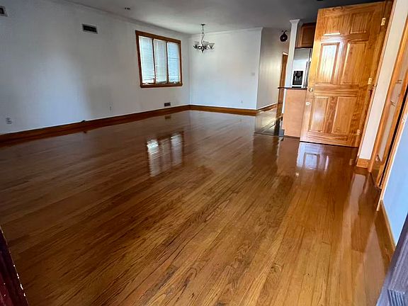 4th image of 53-00 192nd St #1