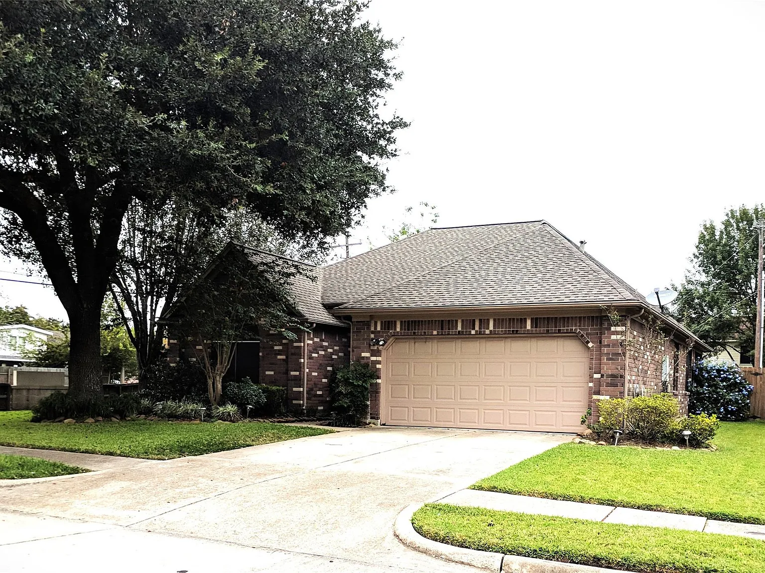 3 bed, 1837 sqft, $2,050 — Photo 2